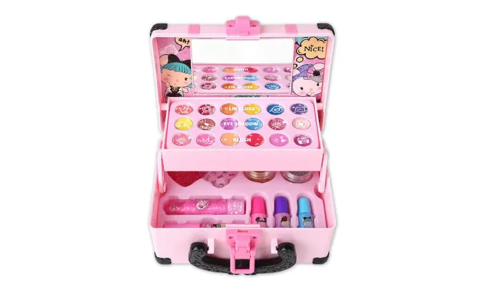 Cosmetic Case. Girls Makeup Kit