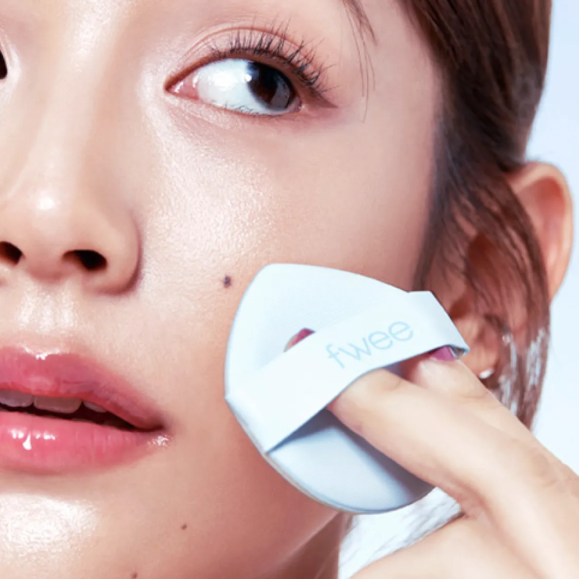 fwee Cushion Glass Natural SPF50  PA    (5 colors); 0.04oz / 13g