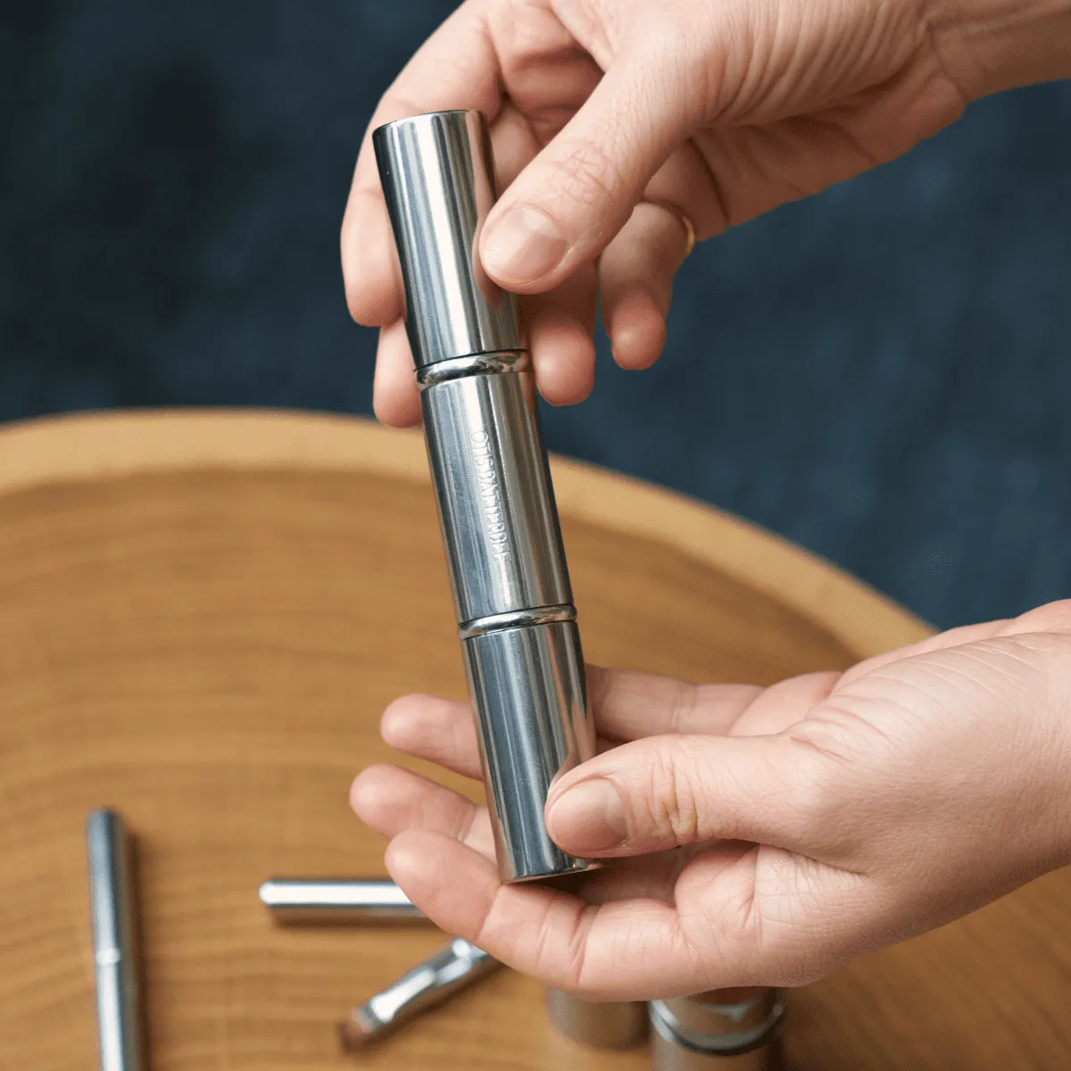 Retractable Flawless Face Makeup Brush